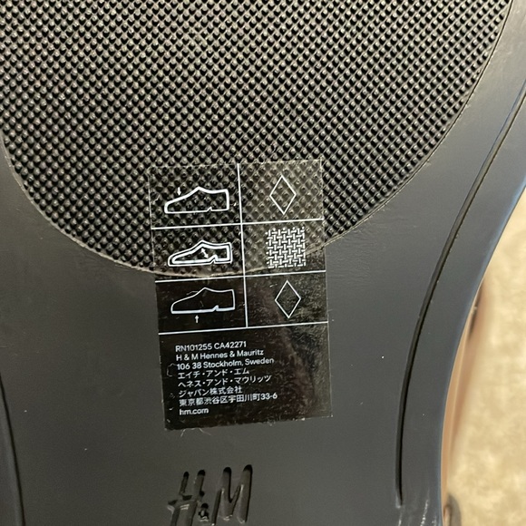 🆕 H&M Dress Shoes - Picture 3 of 3